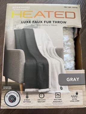 New in Box! Berkshire Luxe Faux Fur Heated Throw - Gray
